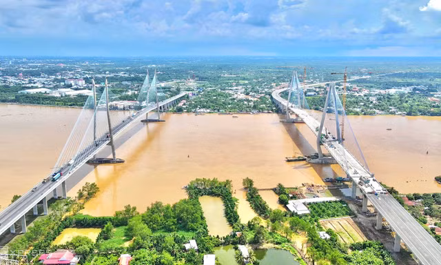 Sắp khánh thành 4 dự án giao thông trọng điểm