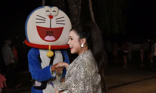 Rơi nước mắt với hoàn cảnh của người cha “Doremon” tần tảo sớm tối nuôi hai con nhỏ 