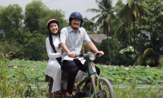 Liều như Hồ Bích Trâm: Bỏ tiền tỷ để làm phim "kể tội"... chính mình