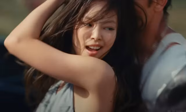 Người khiến Jennie (BlackPink) điêu đứng với cảnh gợi dục
