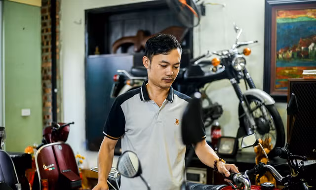 9X đam mê hồi sinh những chiếc xe từ thời 'ông bà anh'