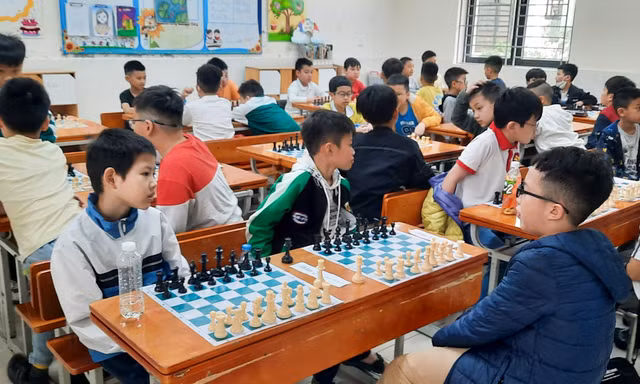 Hơn 400 kỳ thủ nhí tham gia tranh tài tại giải cờ vua Nam Thành Công lần thứ 11