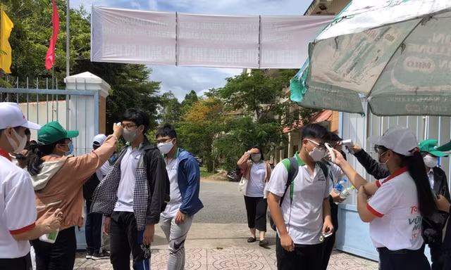 Điểm thi tốt nghiệp THPT 2020 khá cao ở nhiều địa phương