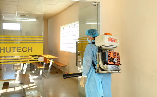 Trường ĐH Công nghệ TP. HCM cho sinh viên đi học trở lại từ ngày 7/12