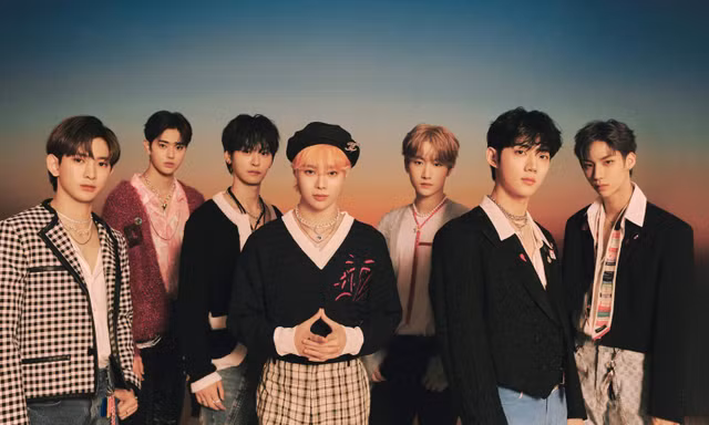 Fan cười xỉu khi idol người Việt Hanbin được khen nói tiếng Việt giỏi trong showcase của TEMPEST
