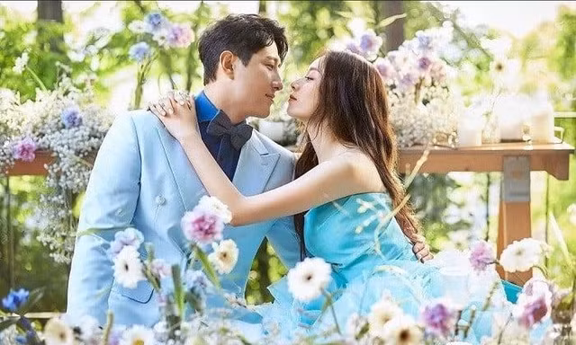 Hôn lễ Jiyeon (T-ARA): Cô dâu tung ảnh cưới đẹp như cổ tích, lộ diện nhẫn cưới