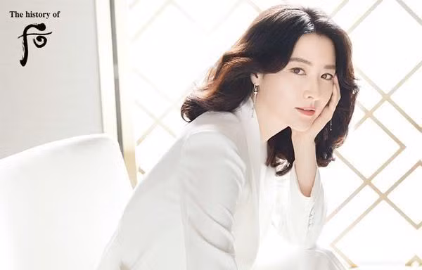 Lee Young Ae bí mật trả phí đưa thi hài nạn nhân người Nga trong thảm kịch Itaewon về nước