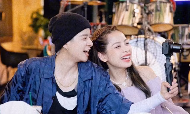 "Thuyền" Chi Pu - Amber ngày càng ngọt, cỡ này bảo sao fan không thể ngừng đẩy