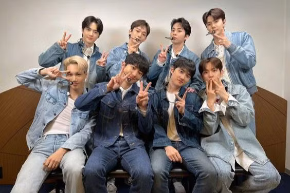 Sóng gió bủa vây, tương lai tái xuất của EXO sẽ như thế nào?