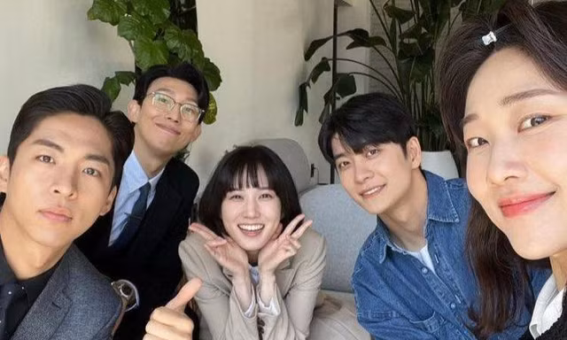 Còn 2 tập là kết thúc, đây là những nút thắt "Nữ Luật Sư Kỳ Lạ Woo Young Woo" cần tháo gỡ