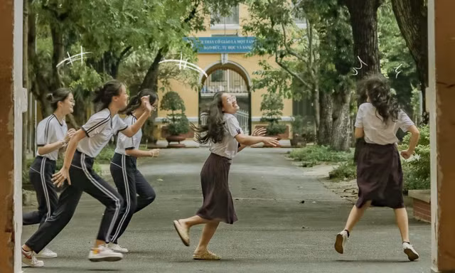 "Flex đến hơi thở cuối cùng" cùng Hoa Học Trò, có cơ hội "debut" trên bìa báo!