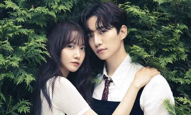 Yoona SNSD và Junho 2PM hẹn hò trước cả khi thành đôi trong "King The Land"?