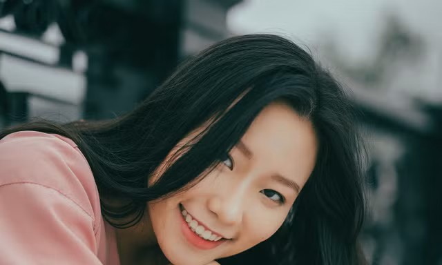 Nữ sinh được tuyển thẳng vào trường Báo, Ngoại thương, Ngoại giao lại chọn Sư phạm
