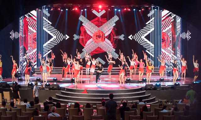 Hé lộ sân khấu hoành tráng chung khảo phía Nam Hoa hậu Việt Nam 2018
