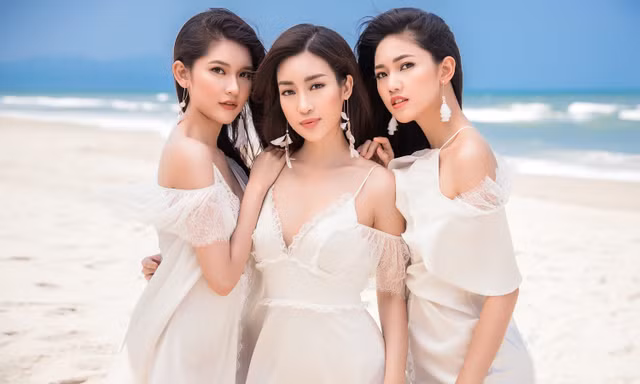 Mỹ Linh, Thanh Tú, Thuỳ Dung đọ nhan sắc tựa 'nữ thần' trên biển