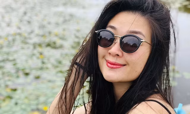 Showbiz 1/9: Mạc Anh Thư nhắc đến Huy Khánh