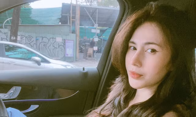 Showbiz 11/11: Thủy Tiên đáp trả khi bị mỉa mai chồng cho 40 tỷ đồng tiêu vặt vẫn bán hàng online