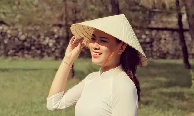 Hoa khôi Nét đẹp Du lịch Huế dự thi Hoa hậu Việt Nam 2020