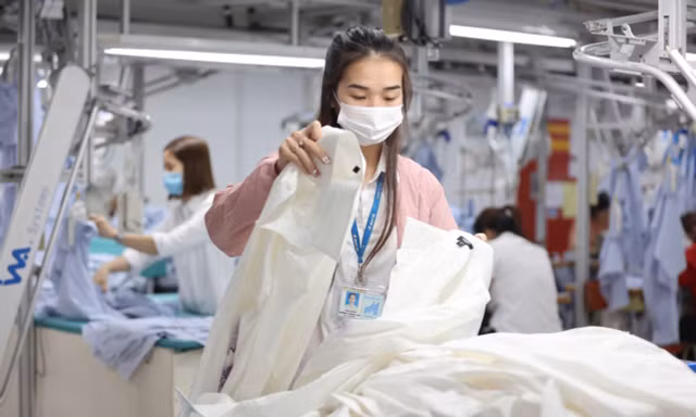 Thiếu khả năng làm chủ công nghệ khiến các doanh nghiệp Việt Nam gặp khó khi mở rộng cạnh tranh sản xuất ở các lĩnh vực công nghệ mới, công nghệ cao. Ảnh: Nguyễn Bằng