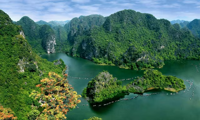 Khu di sản văn hóa vàthiên nhiên thế giới Tràng An là một trong những điển hình về quản lý, bảo vệ và phát huy di sản. Ảnh: Hoàng Mạnh Thắng