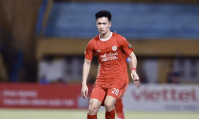 Nguyễn Hoàng Đức sẽ chia tay Thể Công Viettel để chơi bóng ở giải hạng Nhất. Ảnh: Hữu Phạm