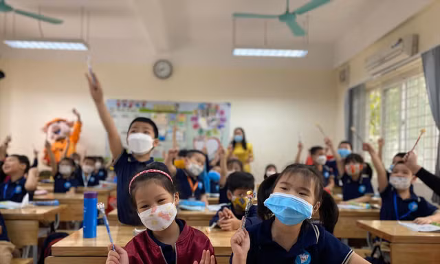 Năm học 2022-2023 Hà Nội vẫn khó có thể giảm áp lực trường, lớp. Ảnh: Quỳnh Anh
