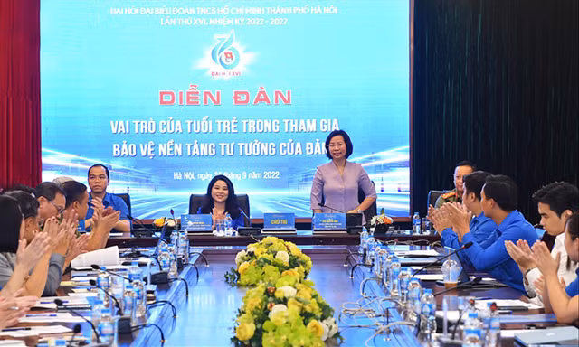 Diễn đàn “Vai trò của tuổi trẻ trong tham gia bảo vệ nền tảng tư tưởng của Ðảng” do Thành Ðoàn Hà Nội tổ chức