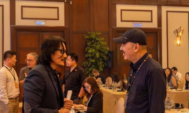 Làm phim cần vấp ngã và hồn nhiên 