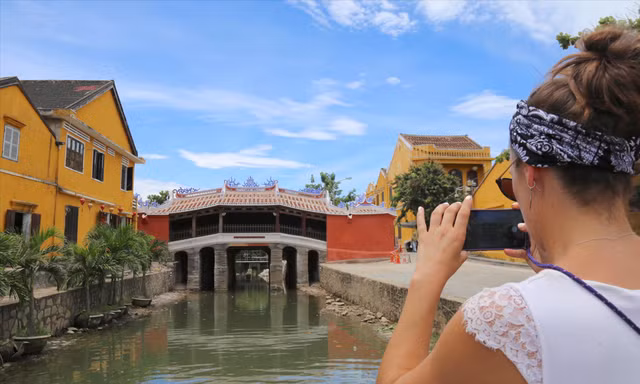 Diện mạo di tích Chùa Cầu sau trùng tu. Ảnh: Hoài Văn