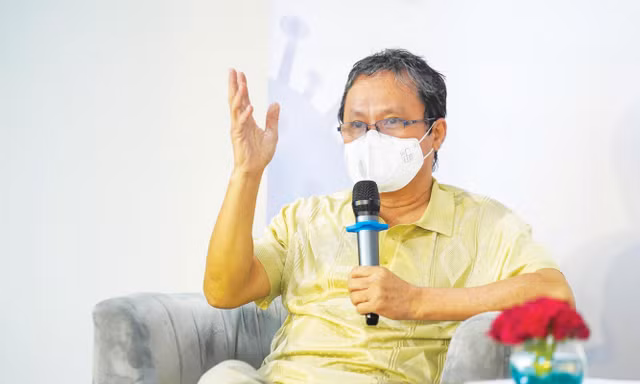 Chân dung 'người đi ngược' trong cuộc chiến chống dịch COVID-19 