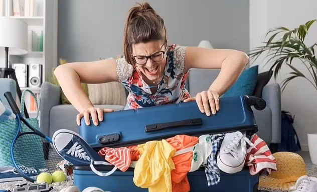Tiếp viên hàng không nói cách đóng gói hành lý tối ưu khi đi máy bay