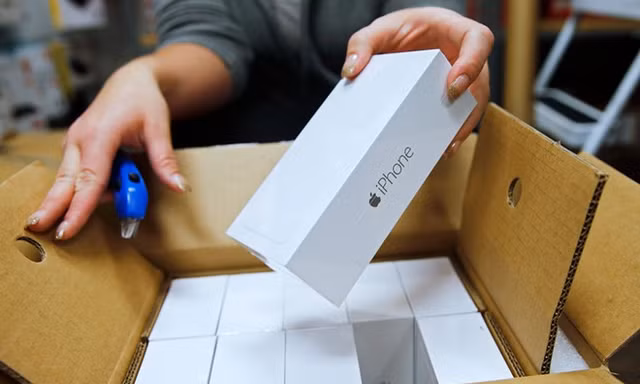 Đào hầm trộm cả kho 240 chiếc iPhone 6 