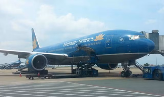 Tội phạm "dọa" bom chuyến bay VN253 của Vietnam Airlines hôm 5/1 bị cấm bay 1 năm.