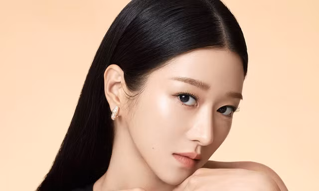Sau Điên Thì Có Sao, Seo Ye Ji liên tiếp tung ảnh quảng cáo, hết kính mắt lại đến mỹ phẩm