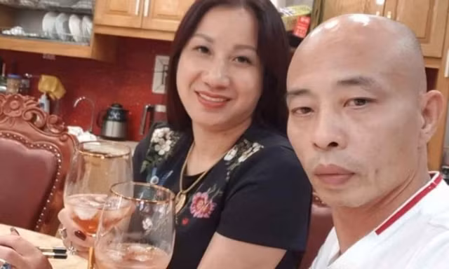 Bà Đặng Kim Hoa thông tin tại cuộc họp báo.