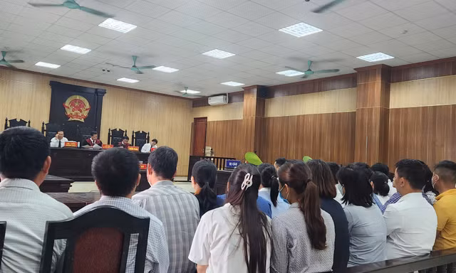 Cựu Giám đốc Chi nhánh Văn phòng đăng ký đất đai TP Sầm Sơn và 43 bị cáo chuẩn bị hầu toà 