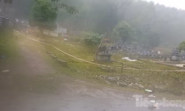Điều tra vụ án mạng trong đêm ở nghĩa trang