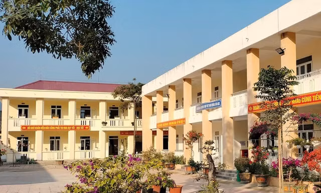 Đình chỉ cô giáo ở Thanh Hóa tự ý cắt tóc học sinh