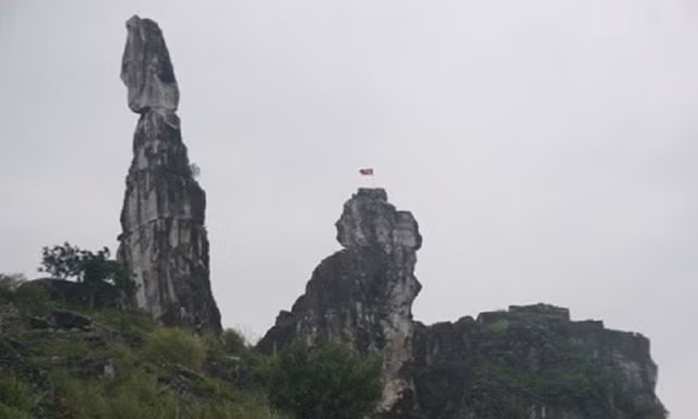 17 tỷ đồng gia cố di tích Hòn Vọng Phu