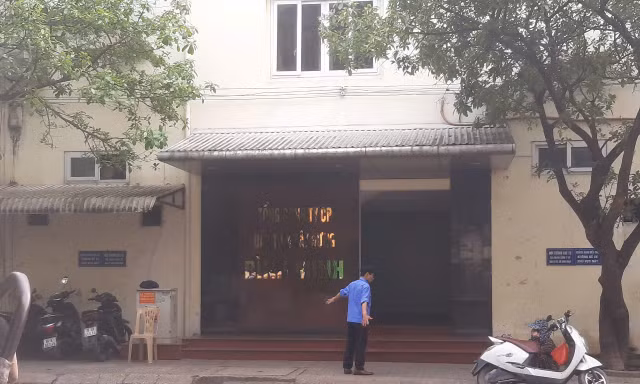 Phạt một doanh nghiệp 214 triệu đồng vì lưu giữ chất thải nguy hại và xả thải trái phép