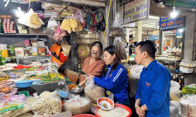 Tuổi trẻ Thanh Hóa thành lập các đội hình 'Bình dân học vụ số'