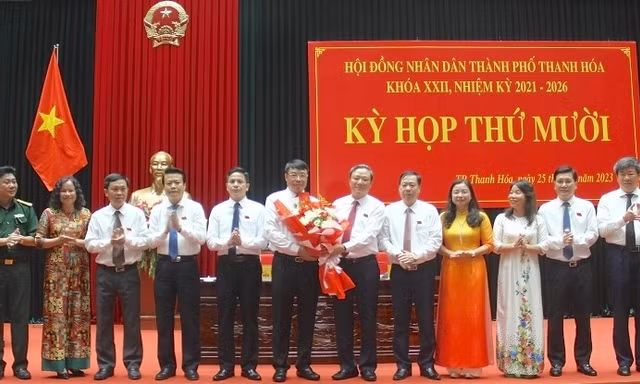 Ông Trần Anh Chung làm Chủ tịch thành phố Thanh Hóa