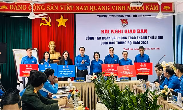 Trung ương Đoàn giao ban công tác Đoàn và phong trào thanh thiếu nhi cụm Bắc Trung Bộ