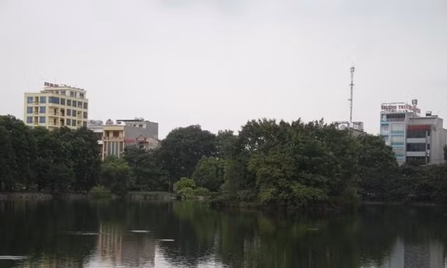 Lý do Thanh Hóa chưa di chuyển hàng loạt trụ sở ra khỏi khu vực Hồ Thành
