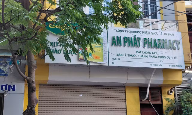 Phạt 100 triệu đồng, đình chỉ hoạt động công ty Dược buôn bán thuốc không có giấy chứng nhận