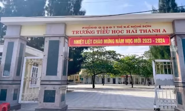 Xem xét kiểm điểm giáo viên nhờ gỡ bài phản ánh thu chi của trường trên mạng xã hội