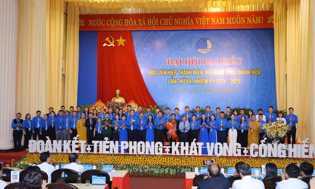 Xây dựng dữ liệu, trang bị năng lực số cho thanh niên