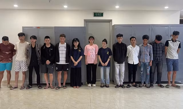Tạm giữ 13 đối tượng trong đường dây lừa đảo có bản doanh tại Campuchia 