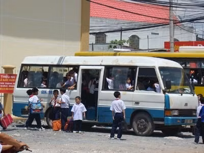 Xe đưa đón học sinh. Ảnh minh hoạ