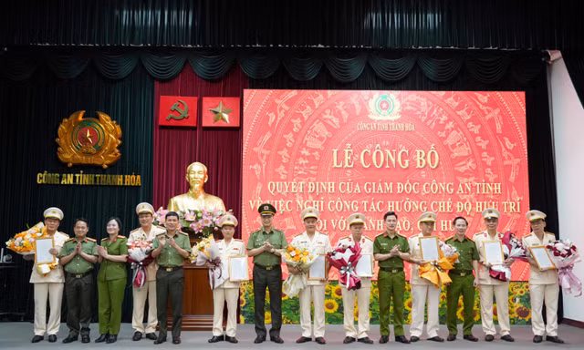 Nhiều lãnh đạo, chỉ huy của Công an tỉnh Thanh Hóa nghỉ hưu trước thời hạn
